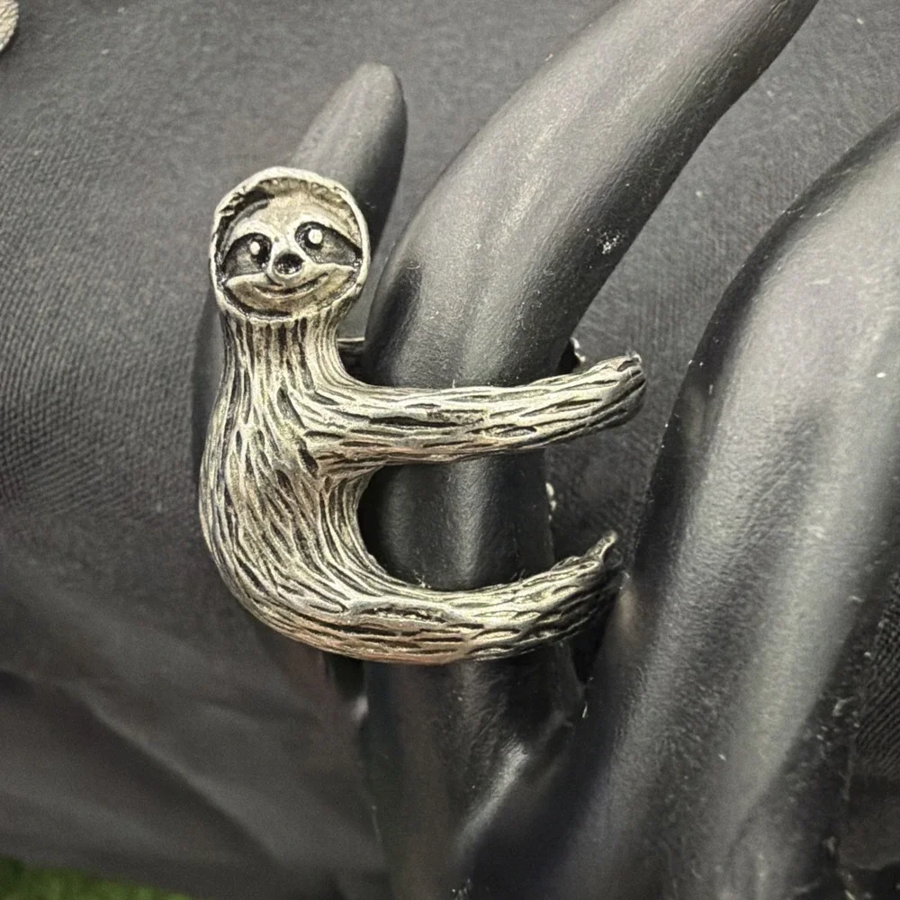 Adorable Sloth Pocket Charm Or Ring, Silvertone